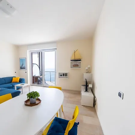 Rivierarent La Vela * Finale Ligure