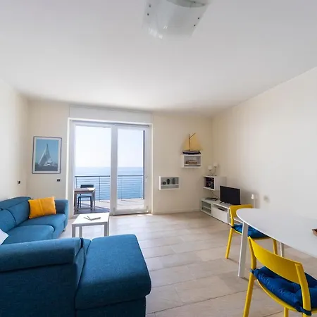 Rivierarent La Vela * Finale Ligure